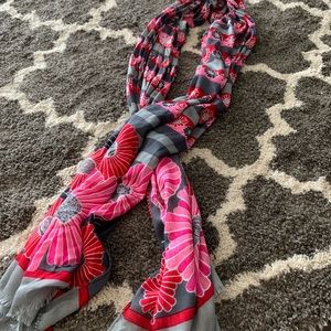 Beautiful Vera Bradley scarf